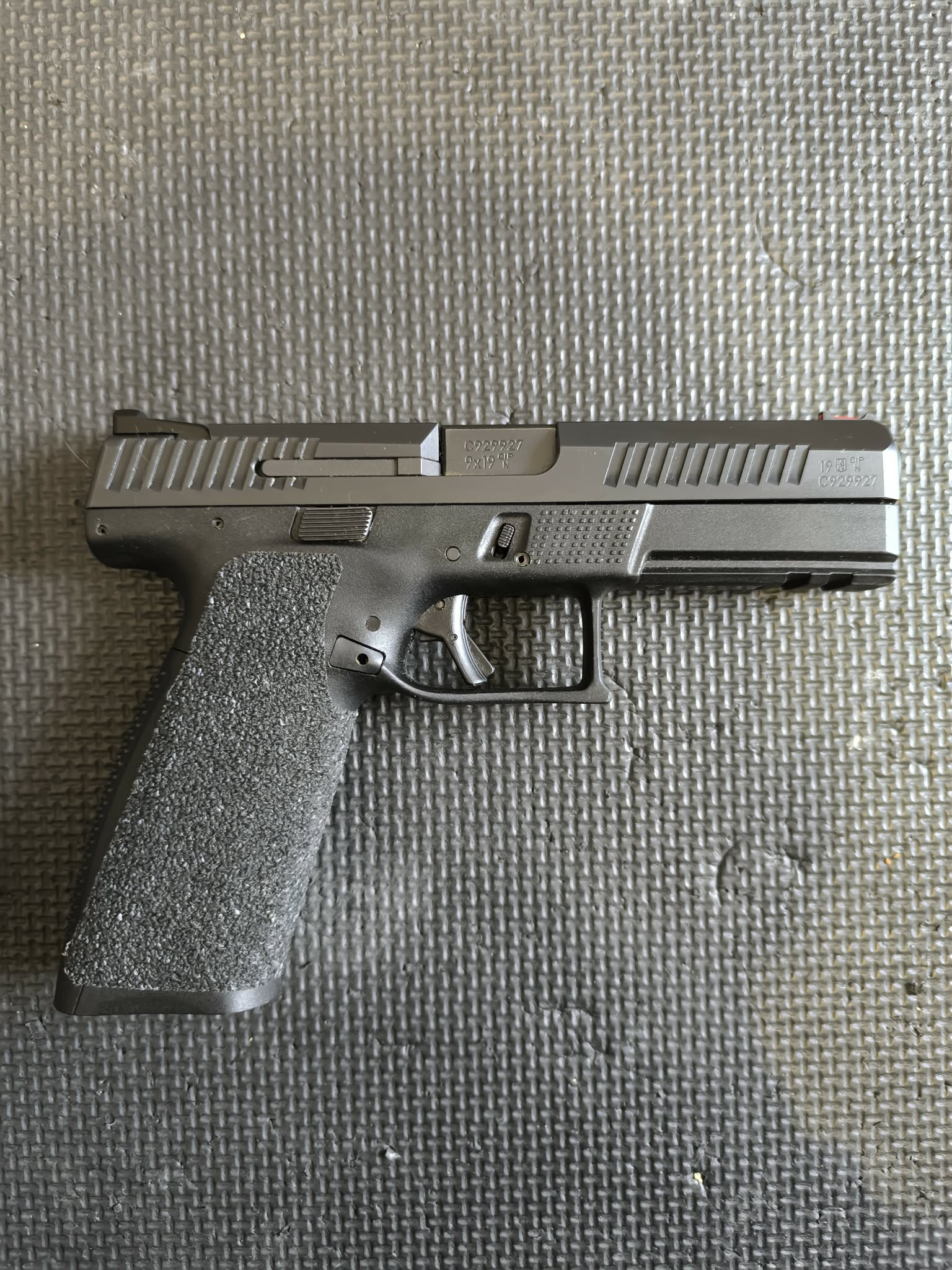 CZ P-10 F